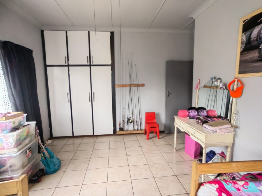 4 Bedroom Property for Sale in Parys Free State